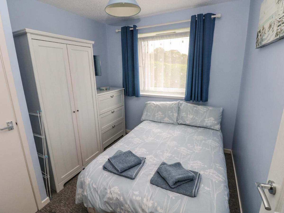 Number 6 Oxwich Leisure Park Villa สวอนซี ภายนอก รูปภาพ