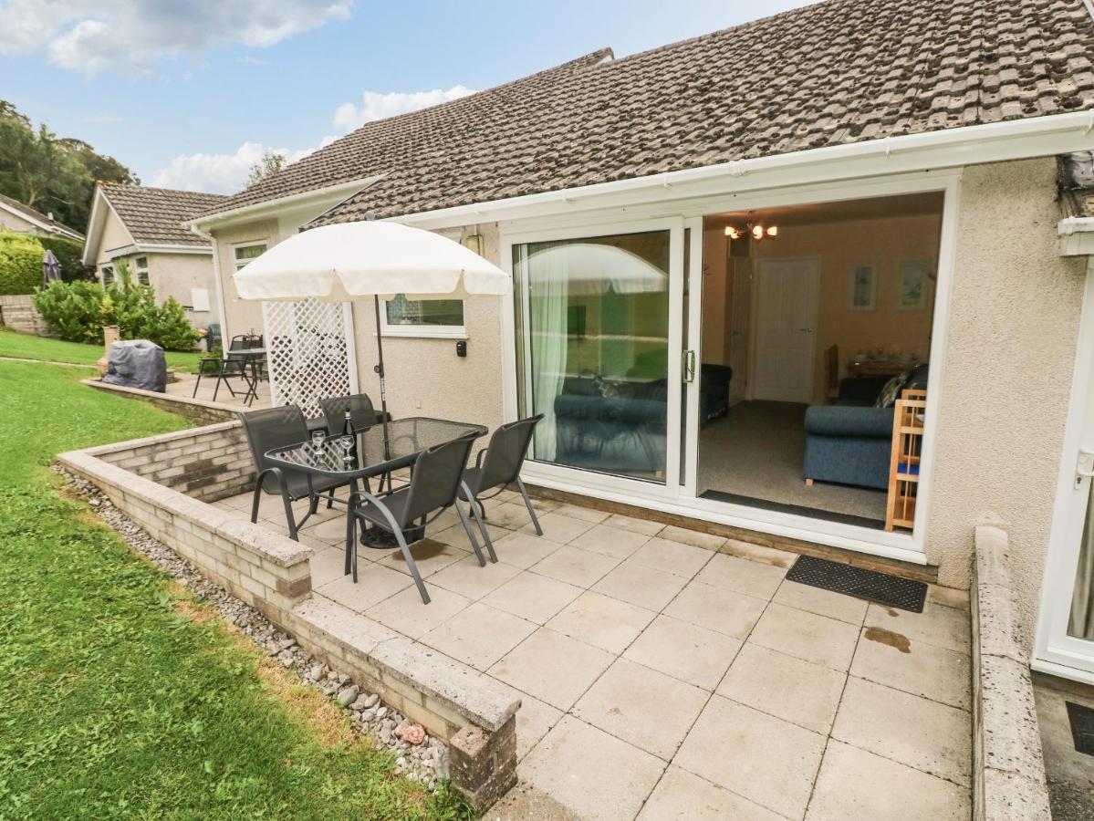 Number 6 Oxwich Leisure Park Villa สวอนซี ภายนอก รูปภาพ